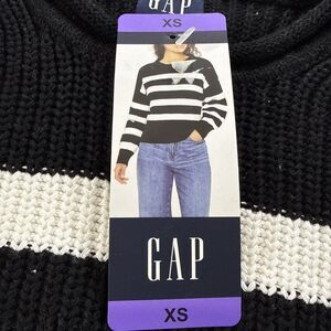 Gap Women’s Casual Black and White Striped Crew Neck Cotton Sweater Size XS, NWT
